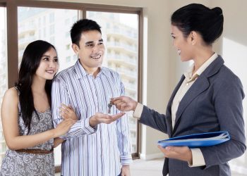How to pick a fencing contractor for your property