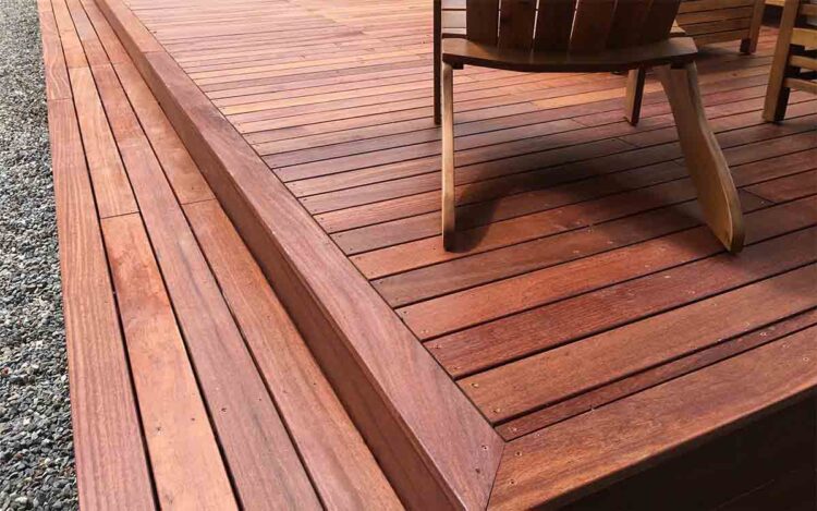 Why Hardwood Decking Is a Better Choice Than Composite