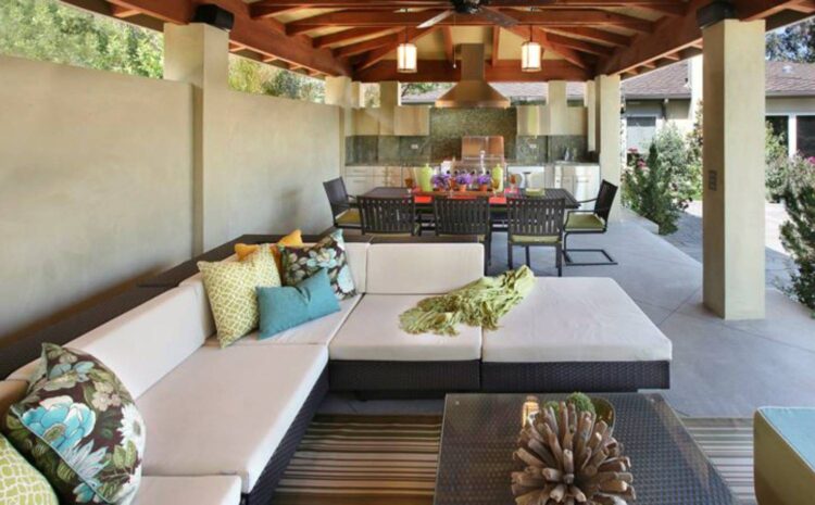 Tips For Setting Up an Outdoor Living Room