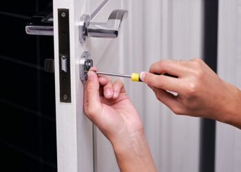 Reasons To Take Locksmith Services